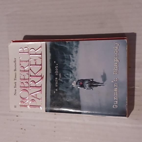 $4 Add-on Gunman's Rhapsody by Robert B. Parker - Paperback Book - Picture 1 of 7
